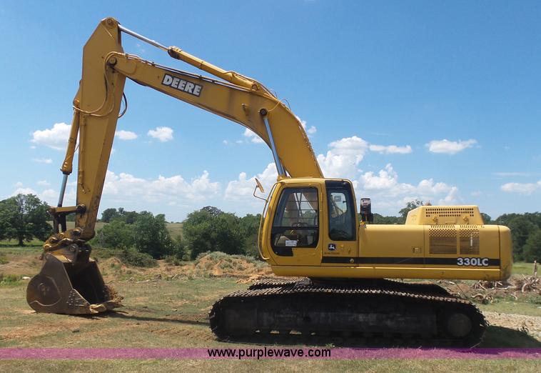 image for item K1992 2001 John Deere 330LC excavator