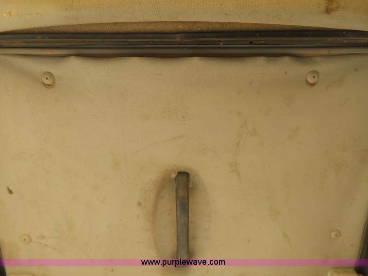 image for item K1992 2001 John Deere 330LC excavator