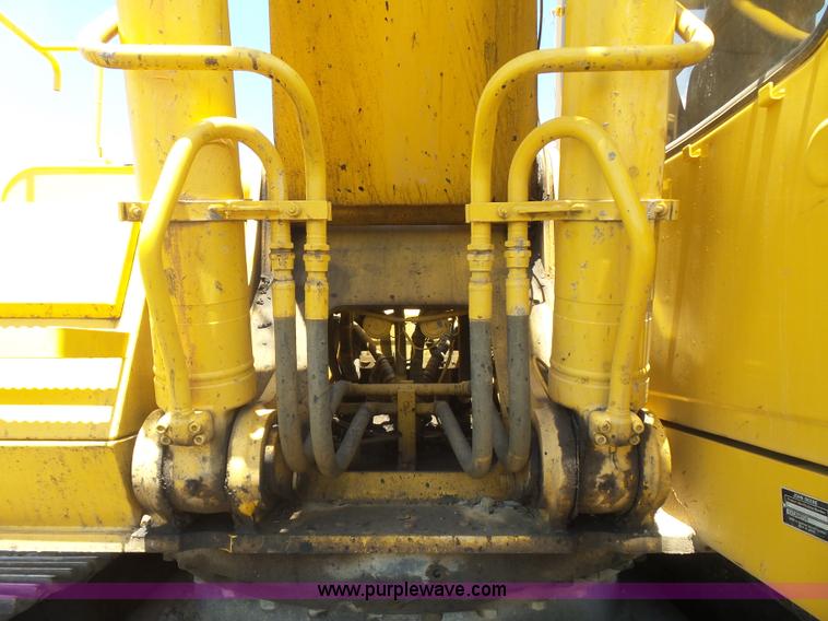 image for item K1992 2001 John Deere 330LC excavator