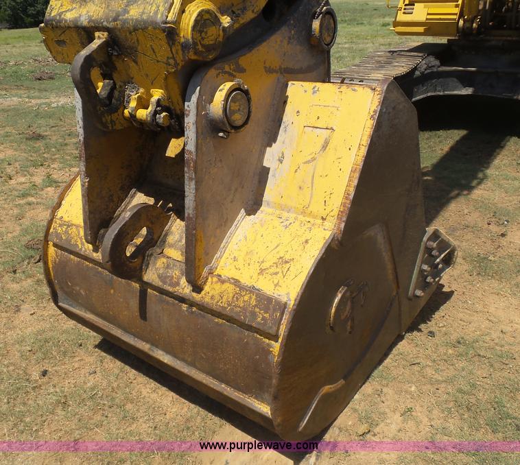 image for item K1992 2001 John Deere 330LC excavator