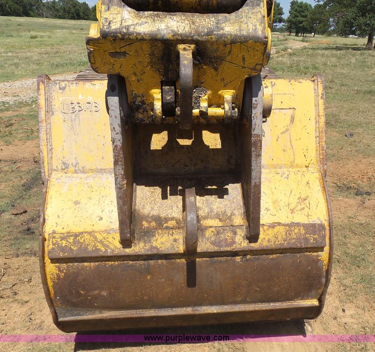 image for item K1992 2001 John Deere 330LC excavator