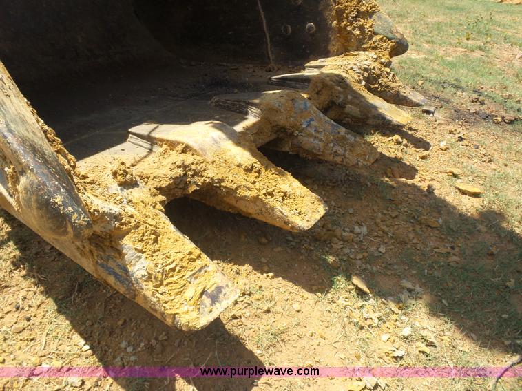 image for item K1992 2001 John Deere 330LC excavator