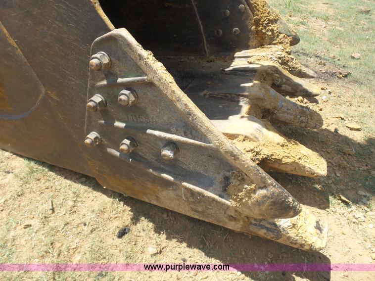 image for item K1992 2001 John Deere 330LC excavator