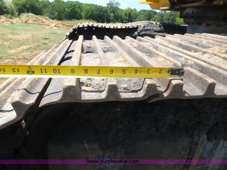 image for item K1992 2001 John Deere 330LC excavator