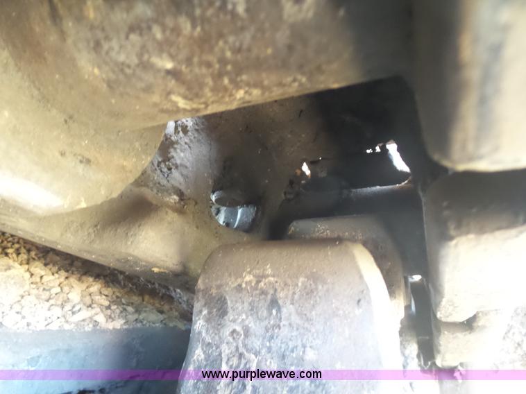 image for item K1992 2001 John Deere 330LC excavator