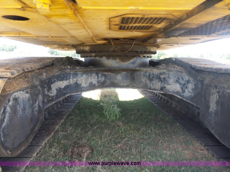 image for item K1992 2001 John Deere 330LC excavator