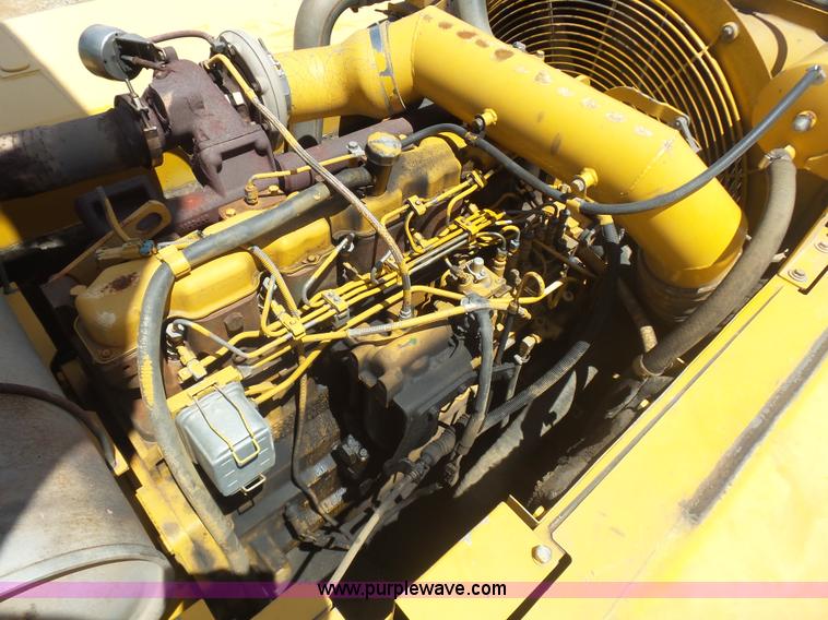 image for item K1992 2001 John Deere 330LC excavator