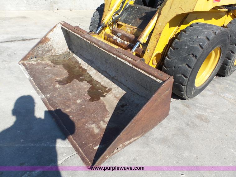 image for item K2175 2003 John Deere 250 Series II skid steer