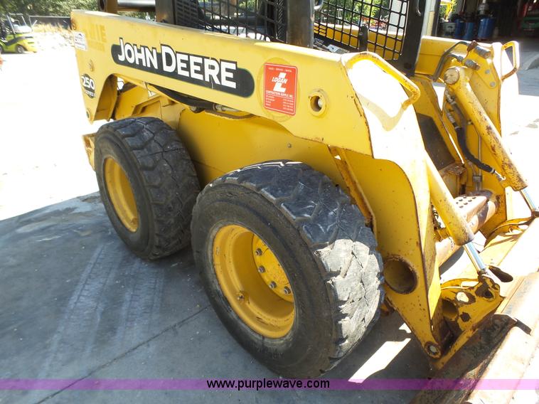 image for item K2175 2003 John Deere 250 Series II skid steer