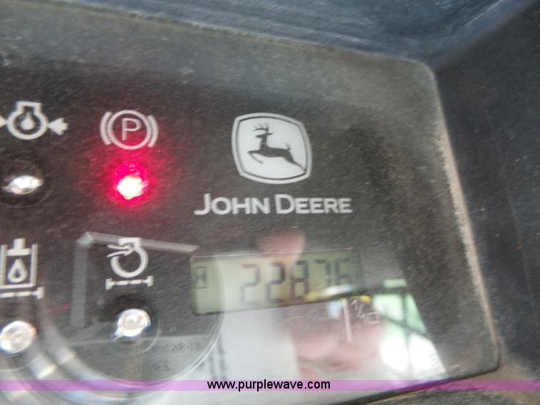 image for item K2175 2003 John Deere 250 Series II skid steer