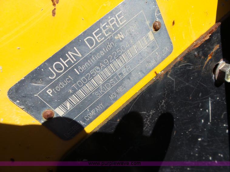 image for item K2175 2003 John Deere 250 Series II skid steer