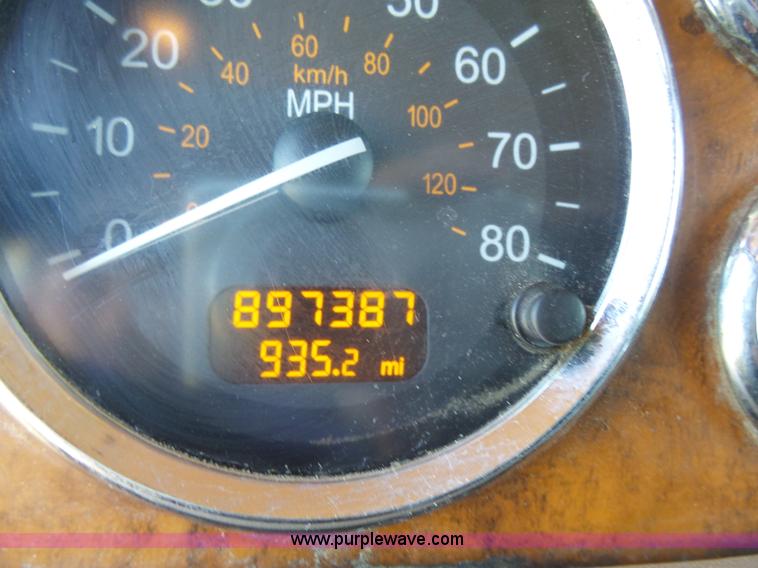 image for item K3133 2006 Peterbilt 379 semi truck