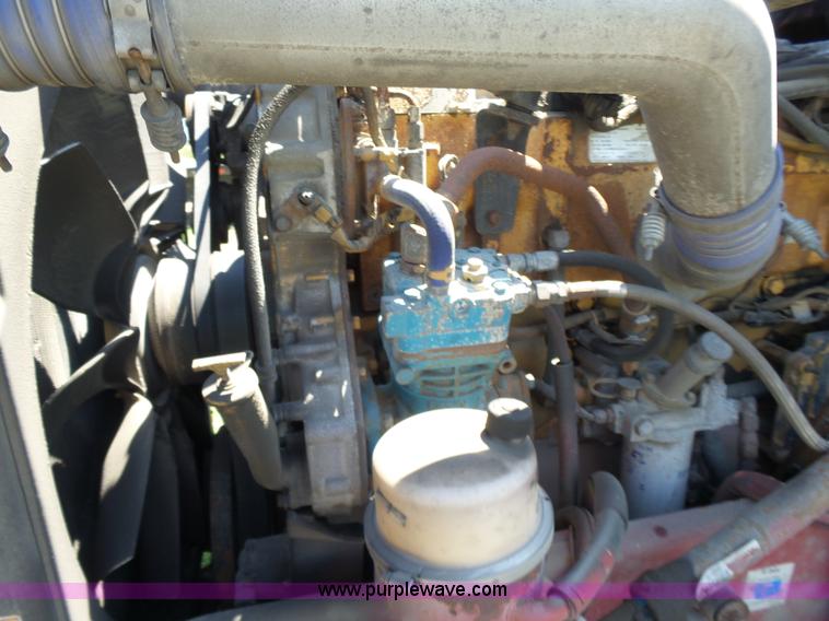 image for item K3133 2006 Peterbilt 379 semi truck