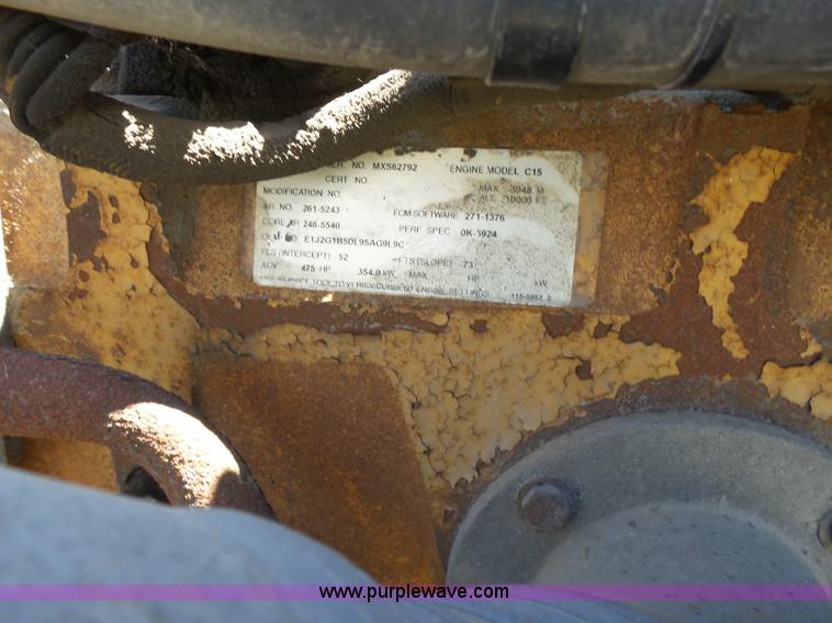 image for item K3133 2006 Peterbilt 379 semi truck