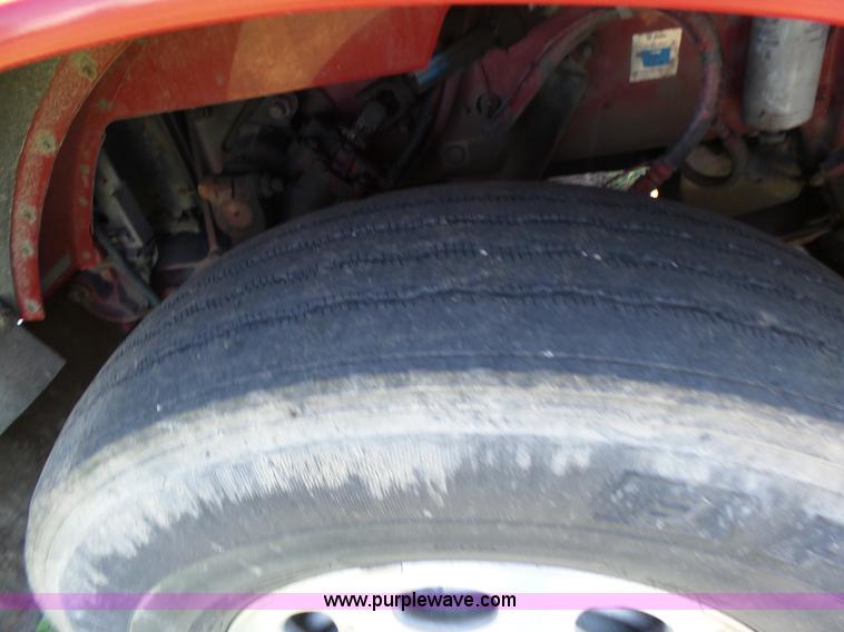 image for item K3133 2006 Peterbilt 379 semi truck