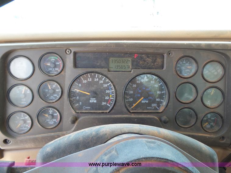 image for item K3167 2007 Mack CV713 Granite semi truck