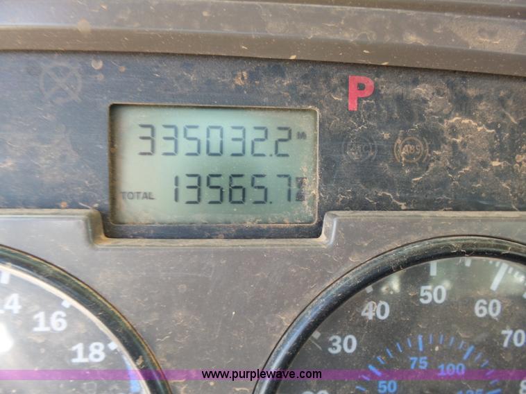 image for item K3167 2007 Mack CV713 Granite semi truck