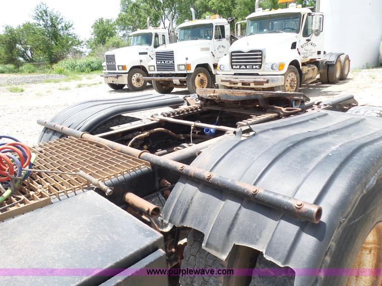 image for item K3167 2007 Mack CV713 Granite semi truck