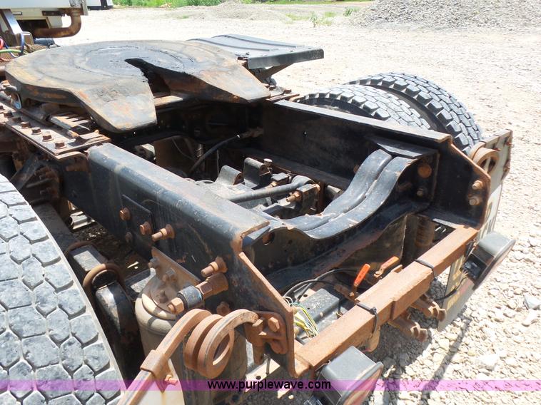 image for item K3167 2007 Mack CV713 Granite semi truck