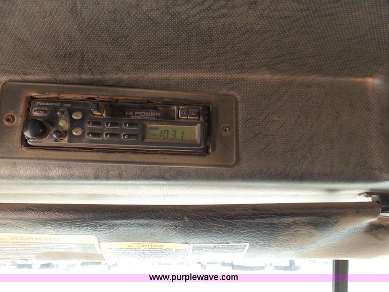 image for item K3169 1998 Mack CH613 semi truck