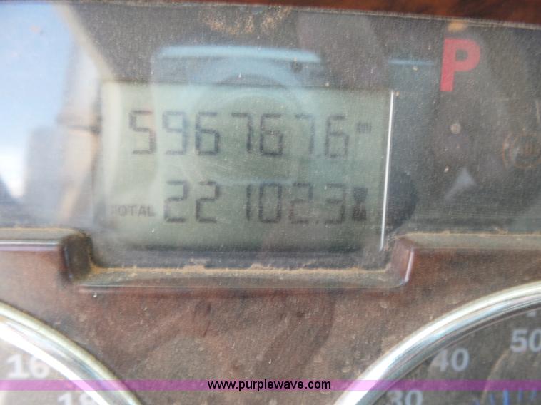 image for item K3170 2005 Mack CV713 semi truck