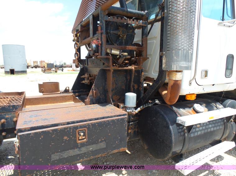 image for item K3171 1991 Mack CH613 semi truck