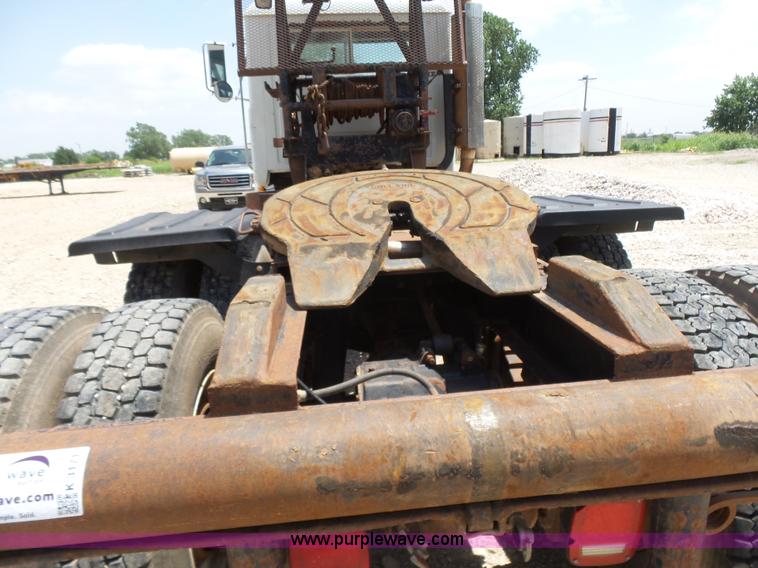 image for item K3171 1991 Mack CH613 semi truck