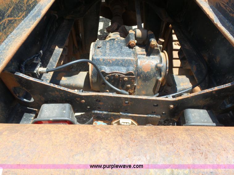 image for item K3172 1990 Mack CH613 semi truck