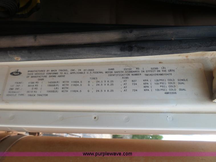 image for item K3173 2004 Mack CV713 Granite truck tractor