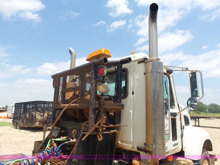 image for item K3173 2004 Mack CV713 Granite truck tractor