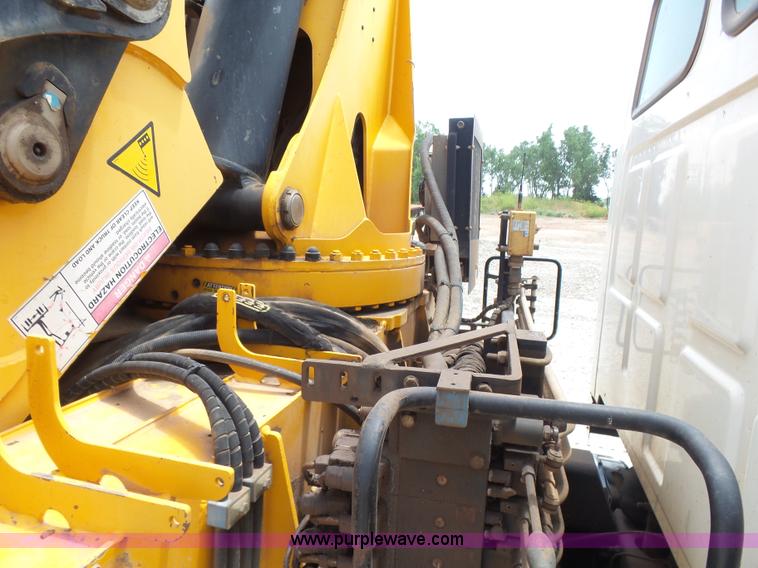 image for item K3175 2005 Sterling flatbed truck with knuckle boom