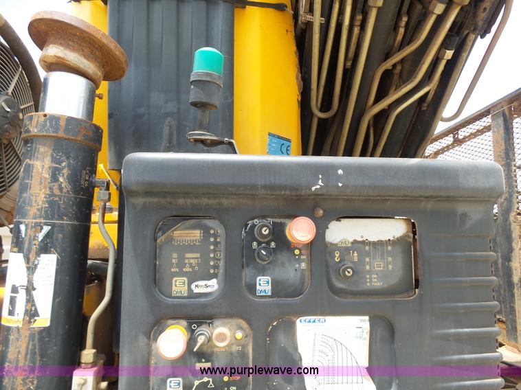 image for item K3175 2005 Sterling flatbed truck with knuckle boom