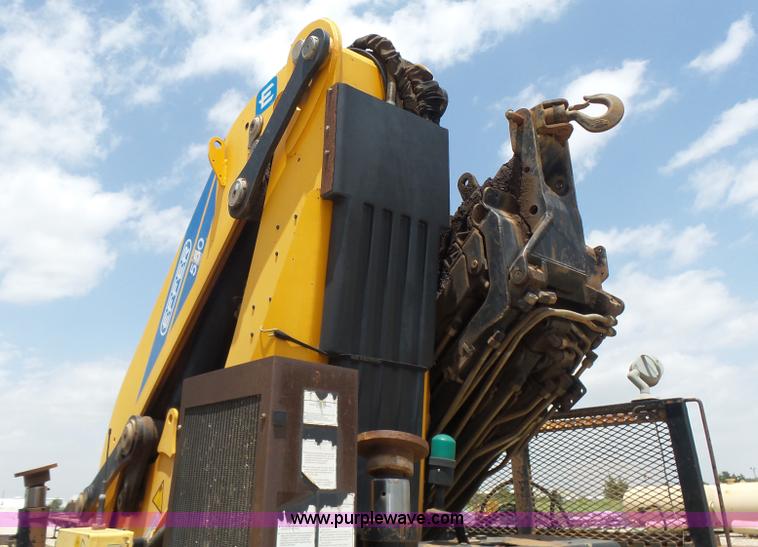 image for item K3175 2005 Sterling flatbed truck with knuckle boom