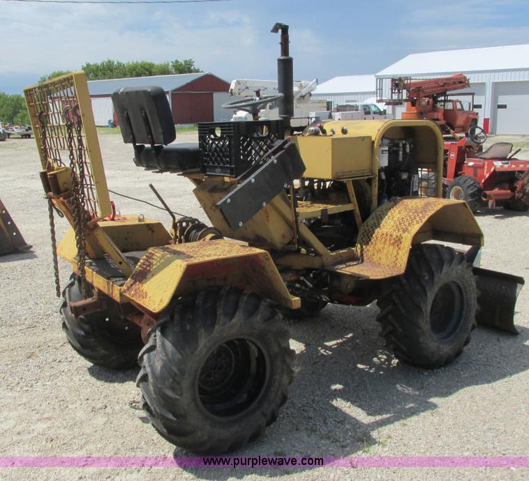 image for item K4068 Mini log skidder