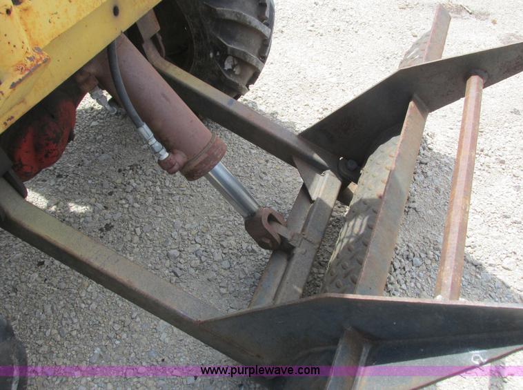 image for item K4068 Mini log skidder