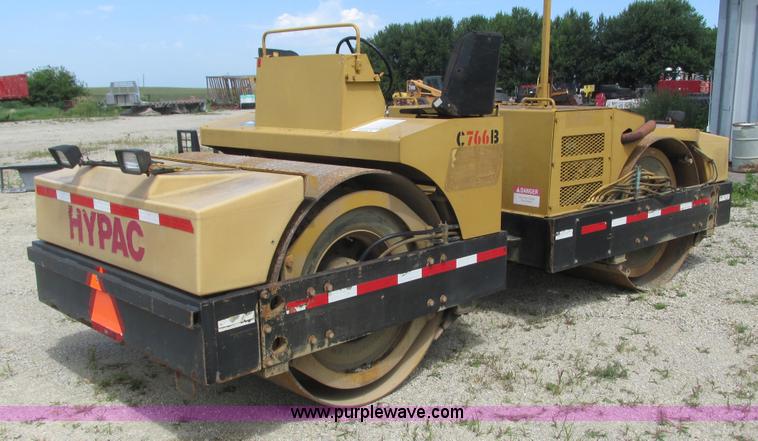 image for item K4071 Hypac C766B double drum vibratory roller