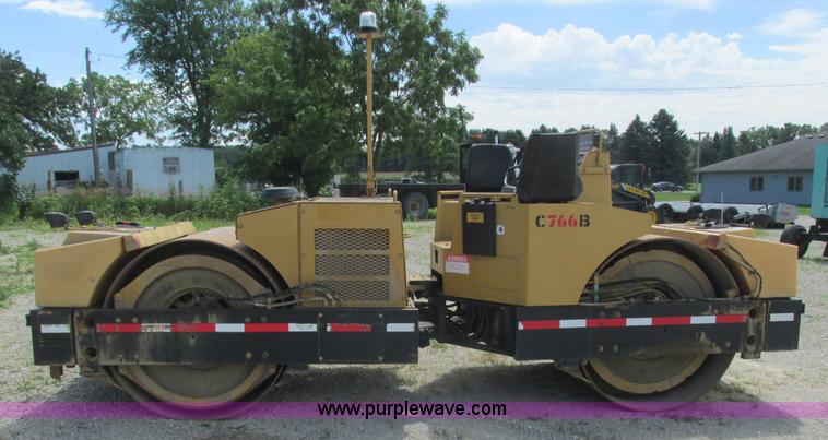 image for item K4071 Hypac C766B double drum vibratory roller