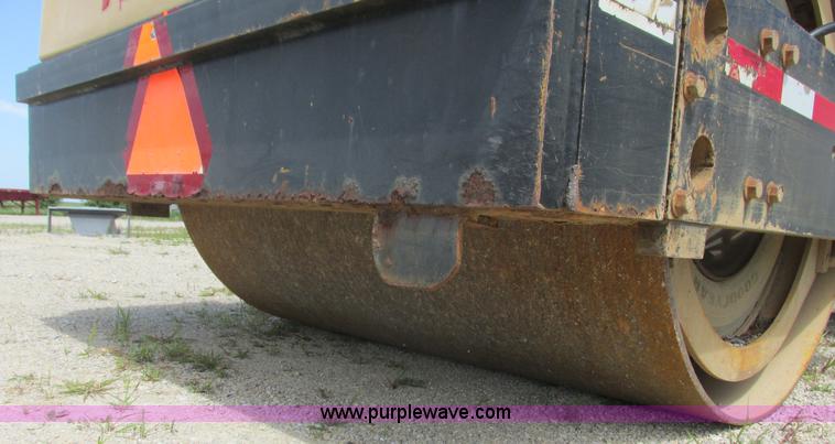 image for item K4071 Hypac C766B double drum vibratory roller