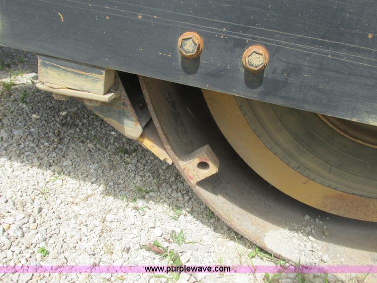 image for item K4071 Hypac C766B double drum vibratory roller