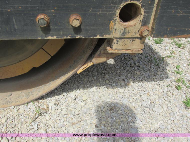 image for item K4071 Hypac C766B double drum vibratory roller