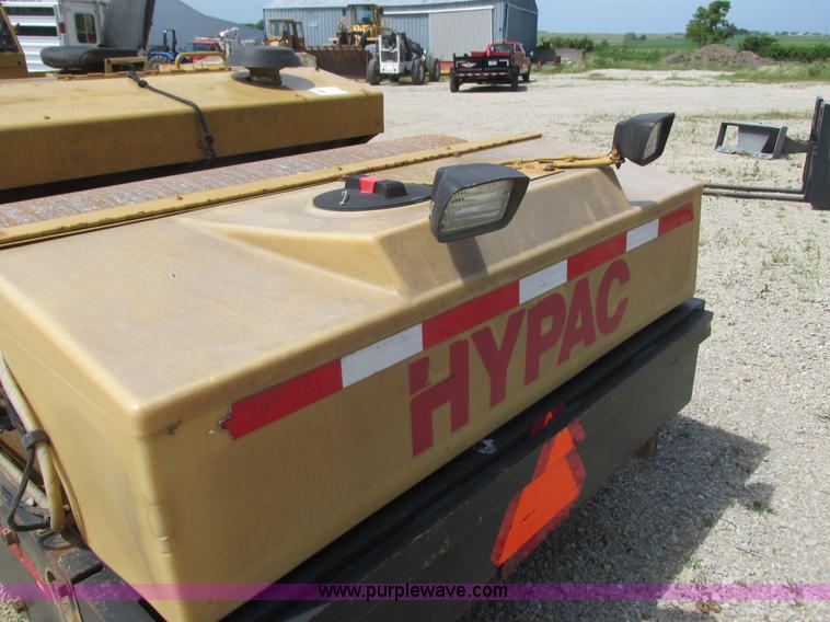 image for item K4071 Hypac C766B double drum vibratory roller