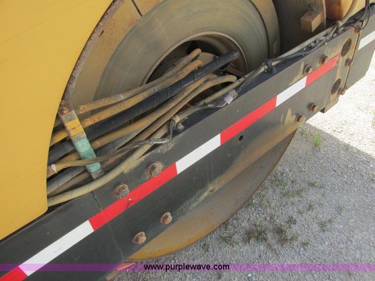 image for item K4071 Hypac C766B double drum vibratory roller