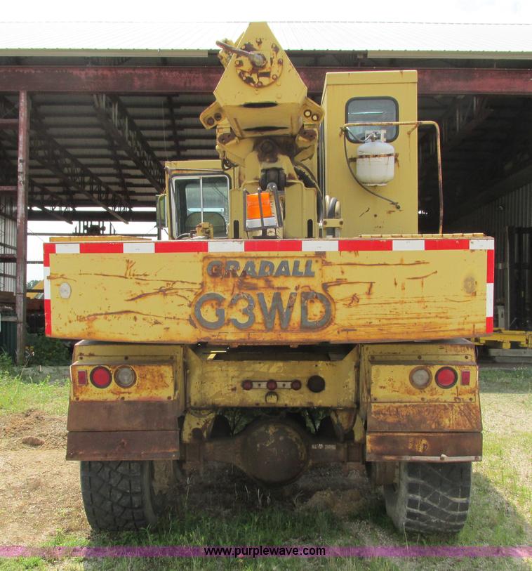 image for item K4101 Gradall G3WD rubber tired excavator