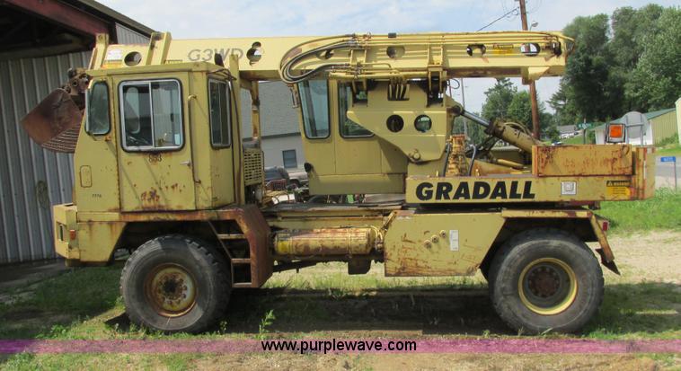 image for item K4101 Gradall G3WD rubber tired excavator