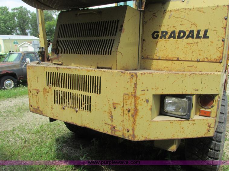 image for item K4101 Gradall G3WD rubber tired excavator