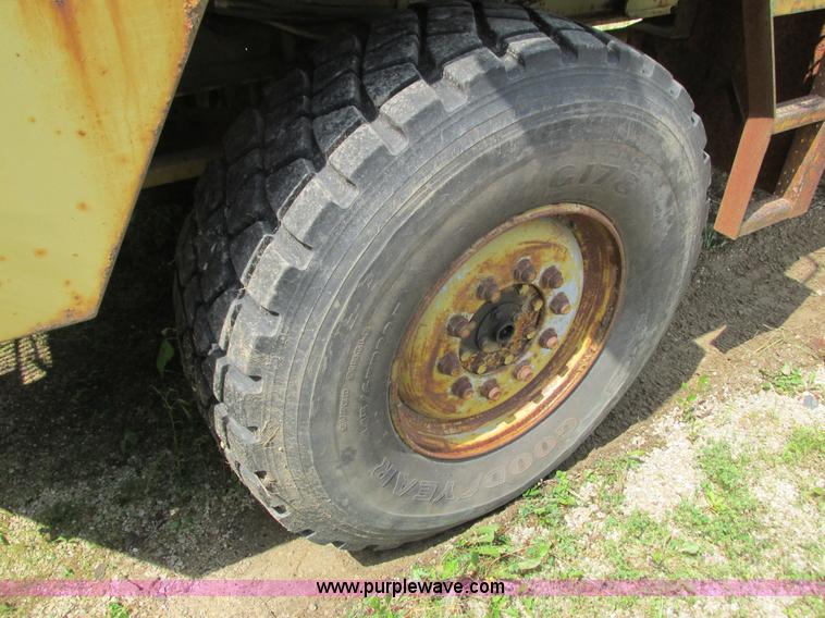 image for item K4101 Gradall G3WD rubber tired excavator