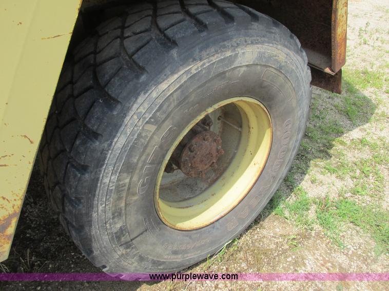 image for item K4101 Gradall G3WD rubber tired excavator
