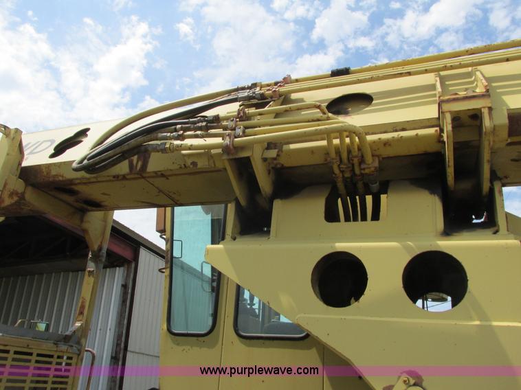 image for item K4101 Gradall G3WD rubber tired excavator