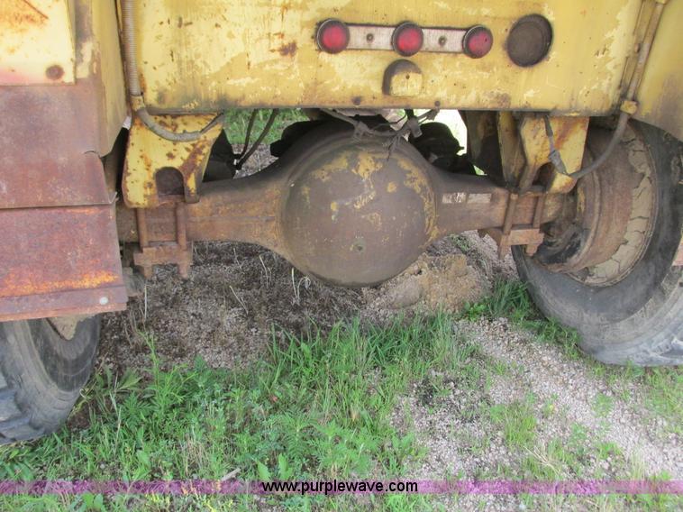 image for item K4101 Gradall G3WD rubber tired excavator