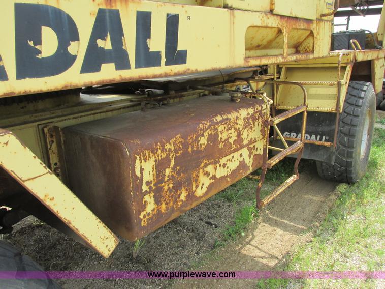 image for item K4101 Gradall G3WD rubber tired excavator